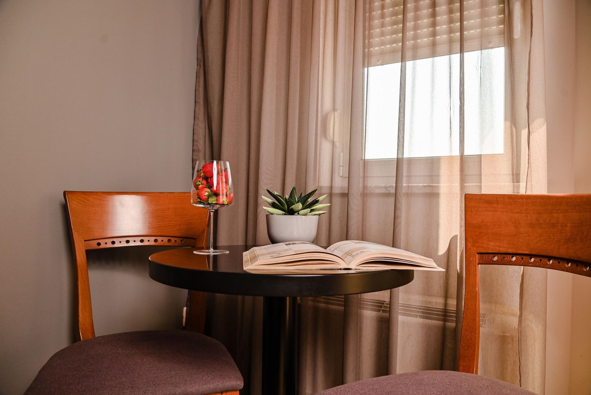 Hotel Laurus - Liburnia Οπατία Εξωτερικό φωτογραφία