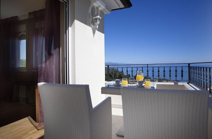 Hotel Laurus - Liburnia Οπατία Εξωτερικό φωτογραφία